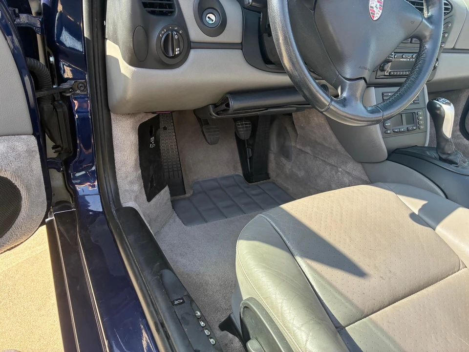 2002 Porsche 986 Boxster - Image 26 of 31
