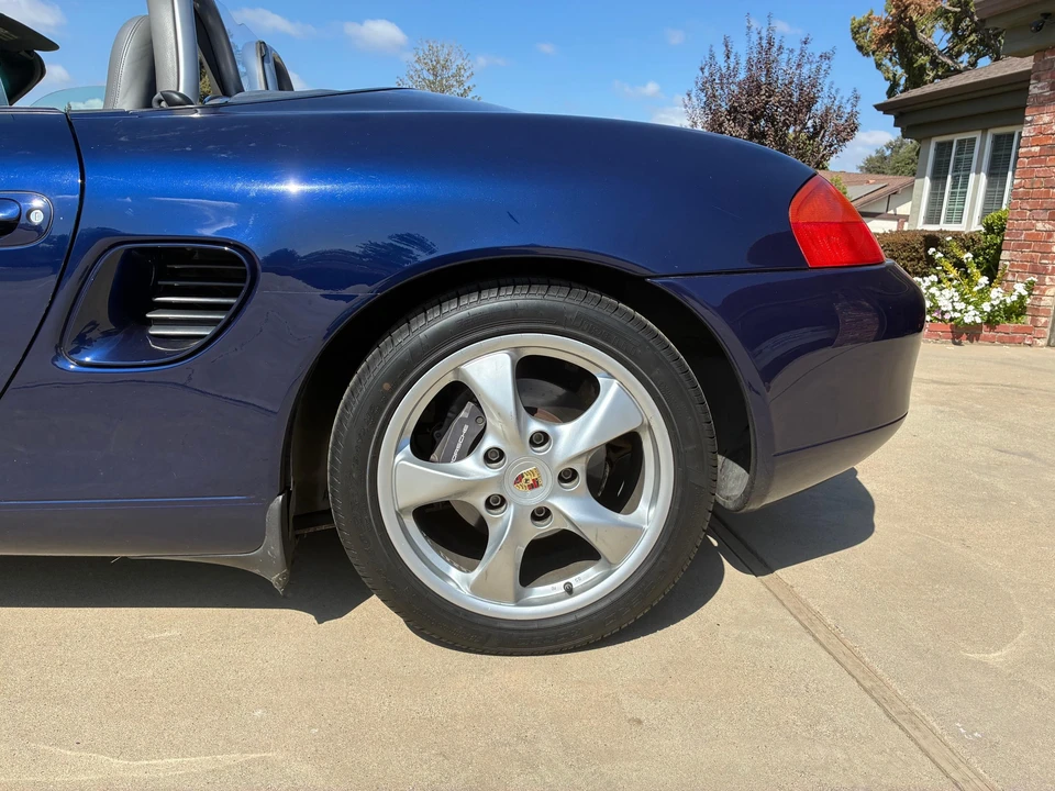 2002 Porsche 986 Boxster - Image 12 of 31