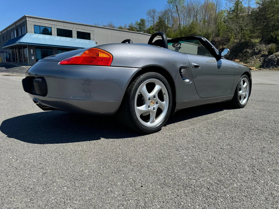 2002 Porsche 986 Boxster - Image 14 of 31