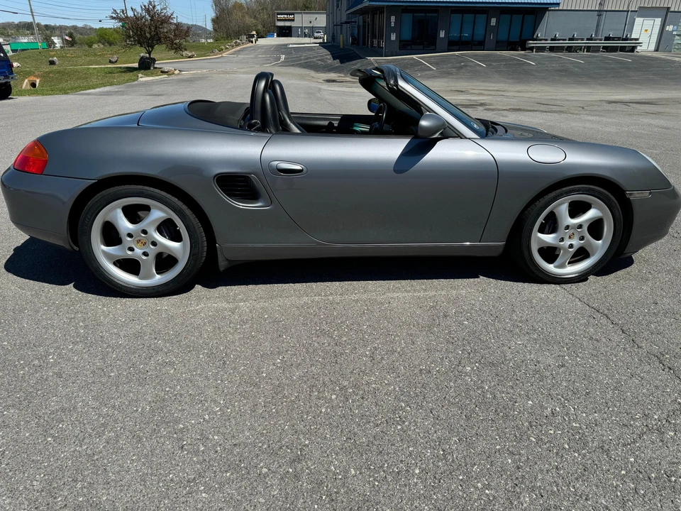 2002 Porsche 986 Boxster - Image 15 of 31