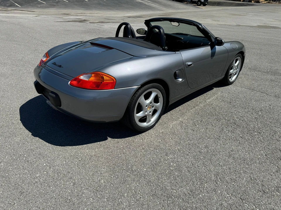 2002 Porsche 986 Boxster - Image 13 of 31