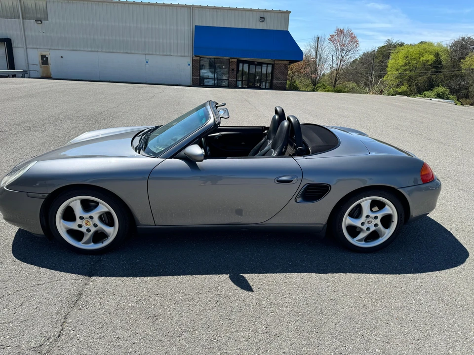 2002 Porsche 986 Boxster - Image 10 of 31