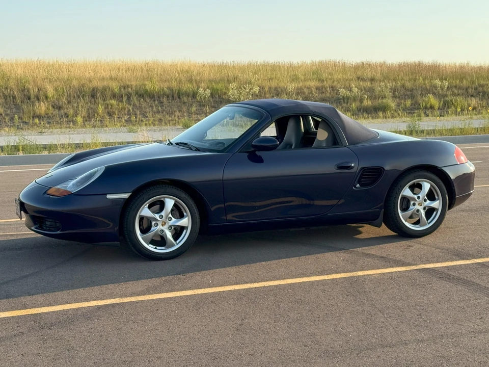2002 Porsche 986 Boxster - Image 10 of 31