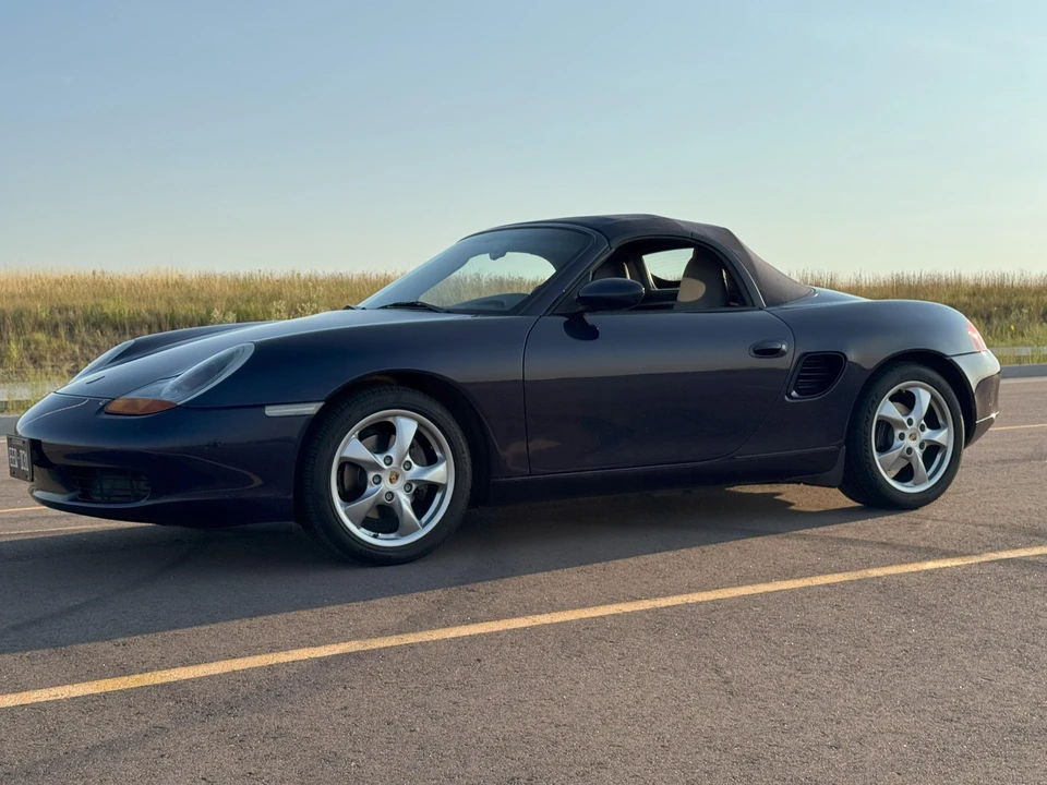 2002 Porsche 986 Boxster - Image 11 of 31