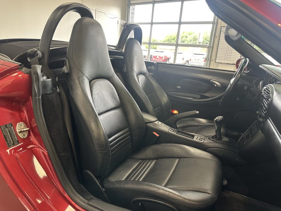 2002 Porsche 986 Boxster - Image 28 of 31