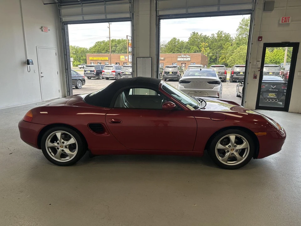 2002 Porsche 986 Boxster - Image 11 of 31