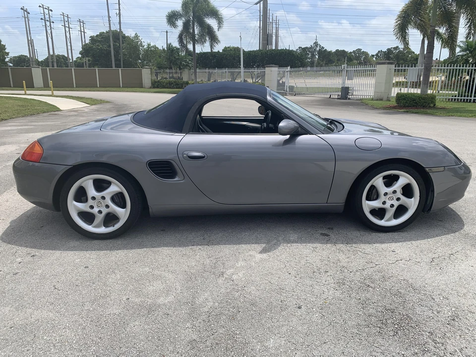 2002 Porsche 986 Boxster - Image 26 of 31