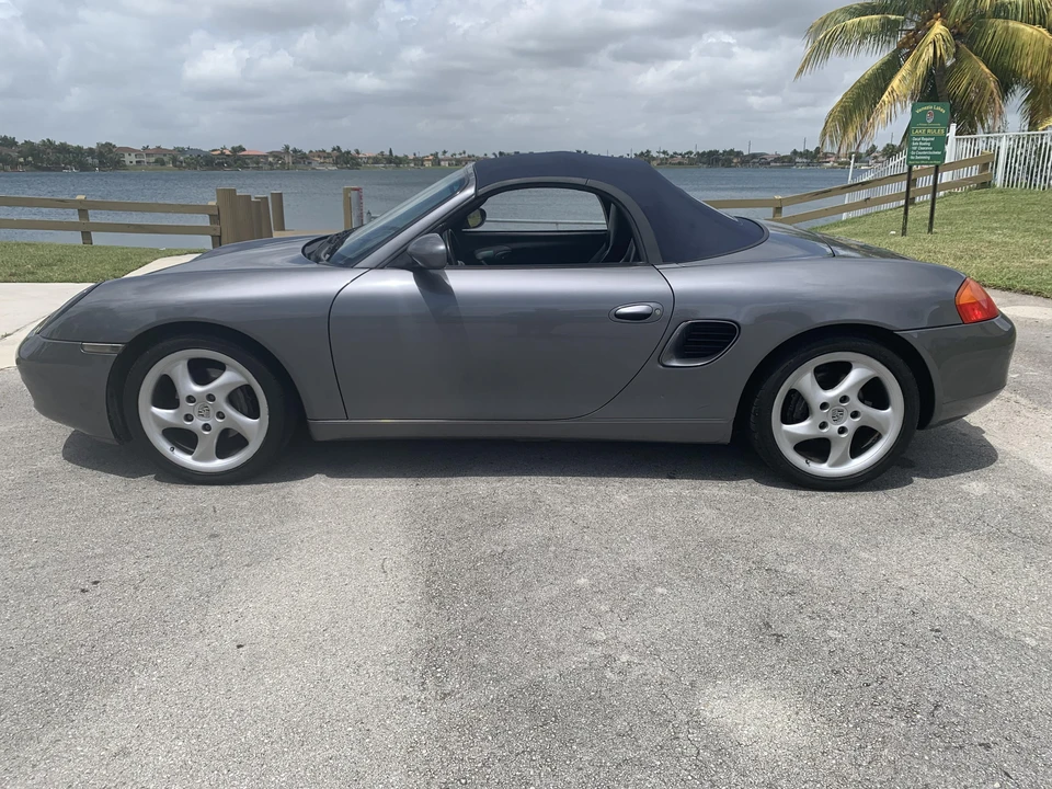 2002 Porsche 986 Boxster - Image 13 of 31