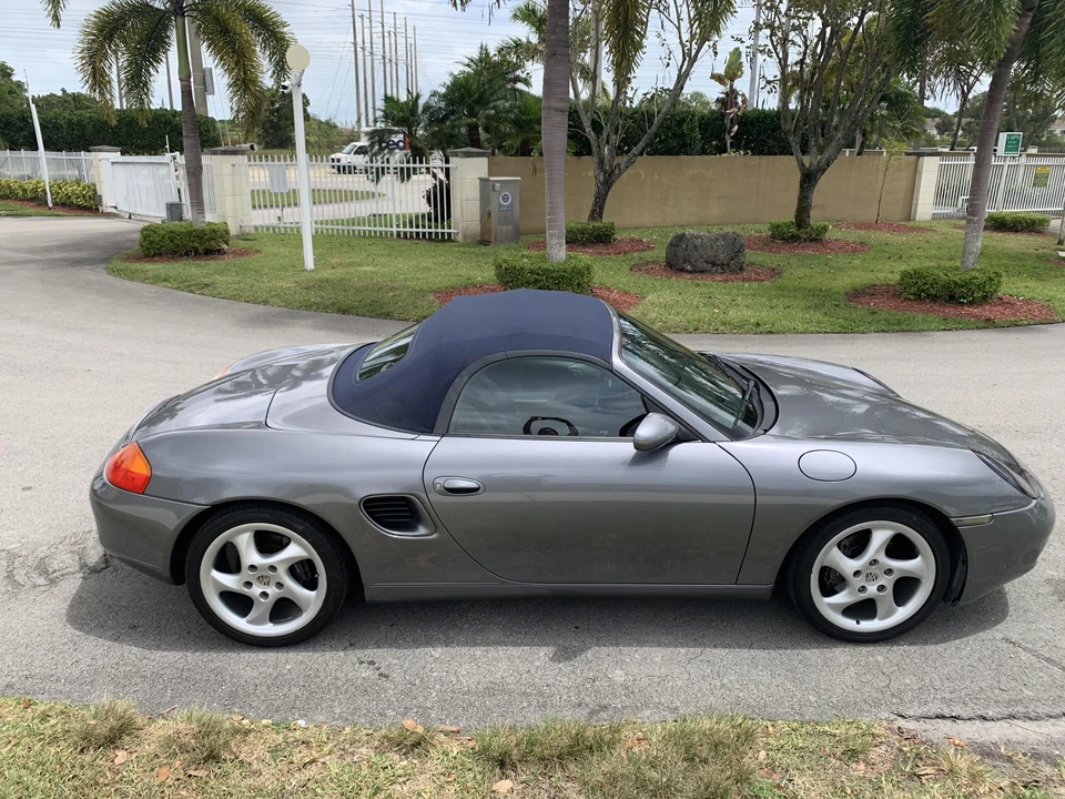 2002 Porsche 986 Boxster - Image 24 of 31