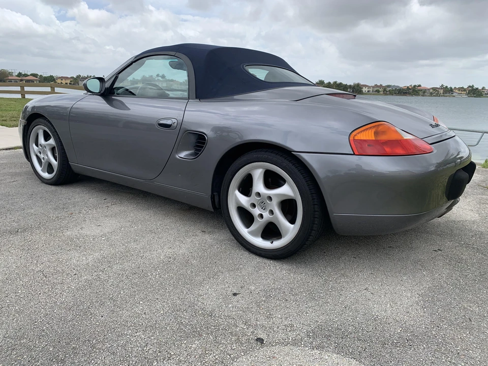2002 Porsche 986 Boxster - Image 15 of 31