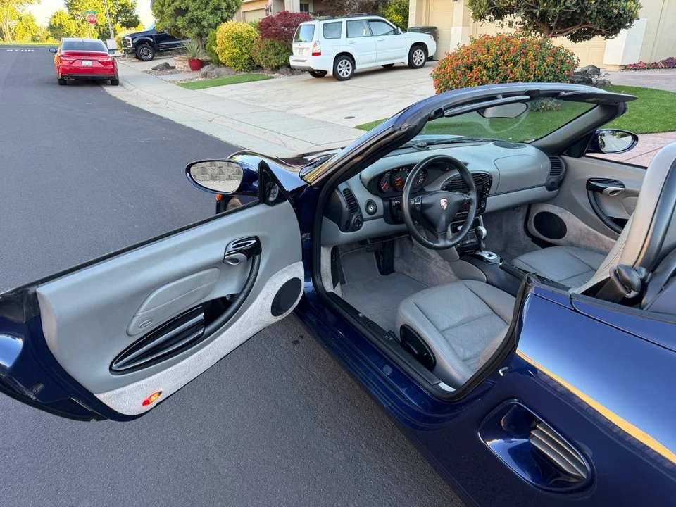 2002 Porsche 986 Boxster - Image 13 of 23