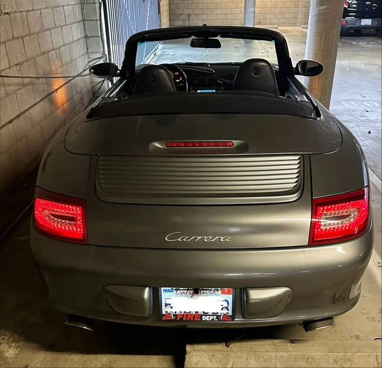 2002 Porsche 996 Carrera 4 - Image 15 of 19