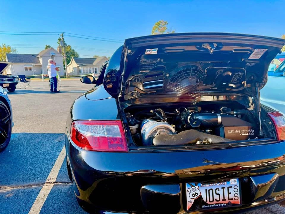 2002 Porsche 996 Carrera 4 - Image 5 of 9