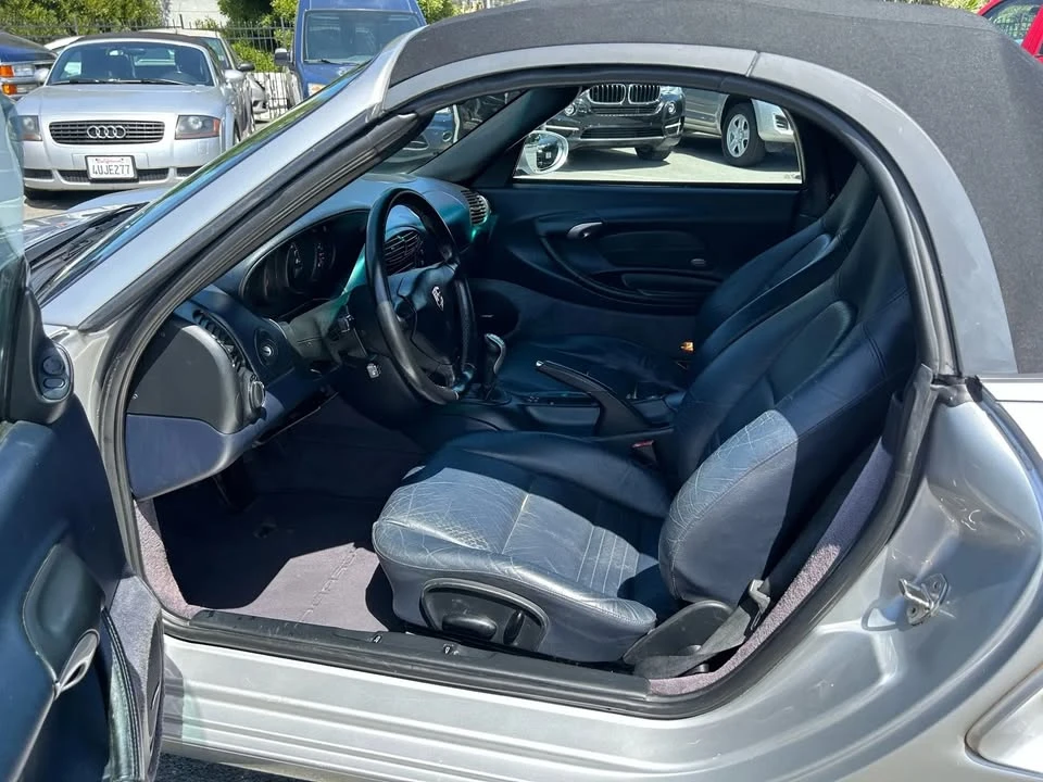 2002 Porsche 986 Boxster - Image 9 of 20