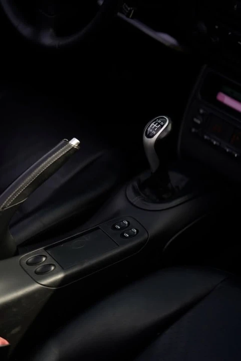 2002 Porsche 986 Boxster - Image 6 of 10