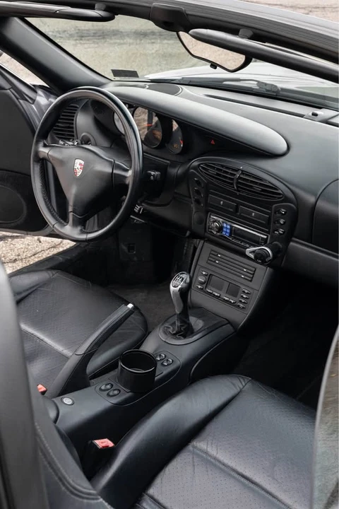2002 Porsche 986 Boxster - Image 7 of 11
