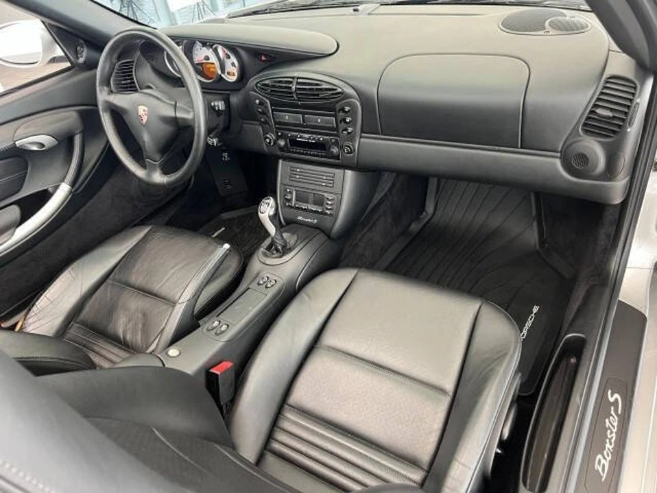 2002 Porsche 986 Boxster - Image 16 of 20