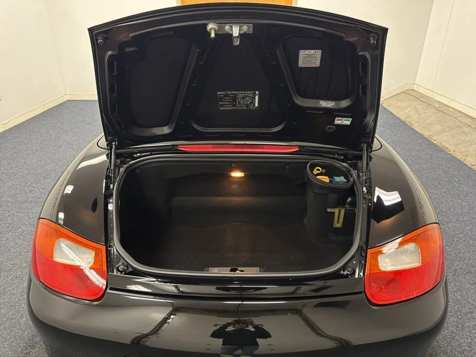 2002 Porsche 986 Boxster - Image 8 of 20