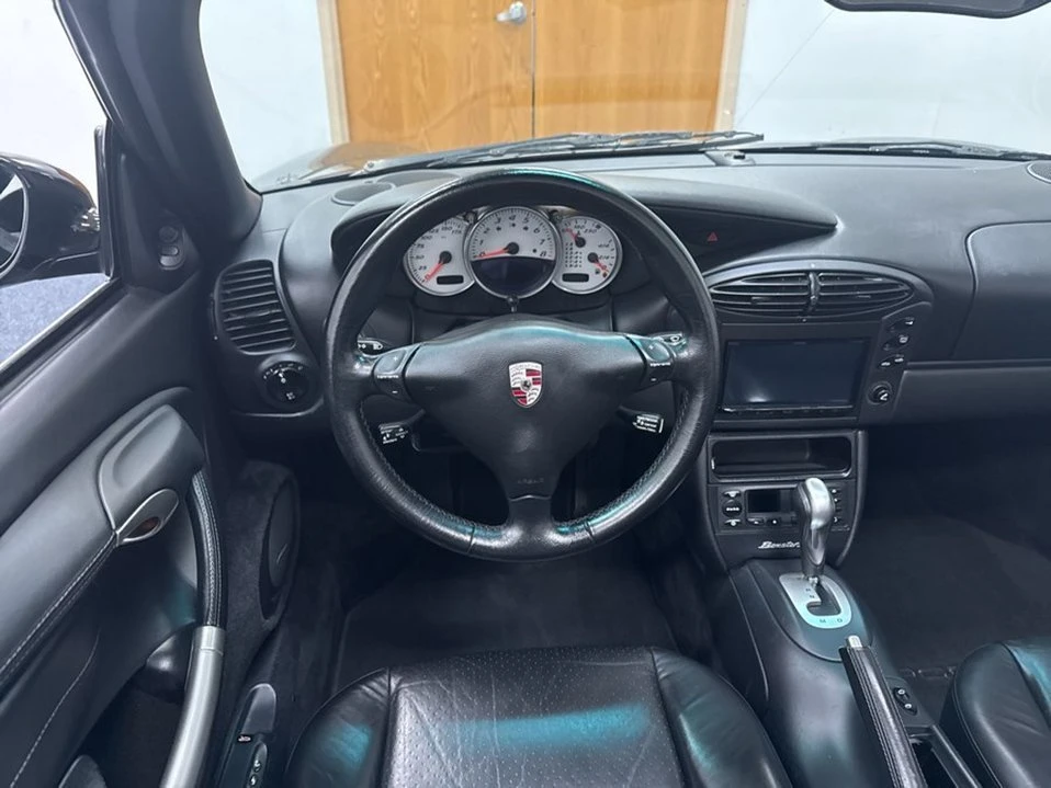 2002 Porsche 986 Boxster - Image 10 of 20