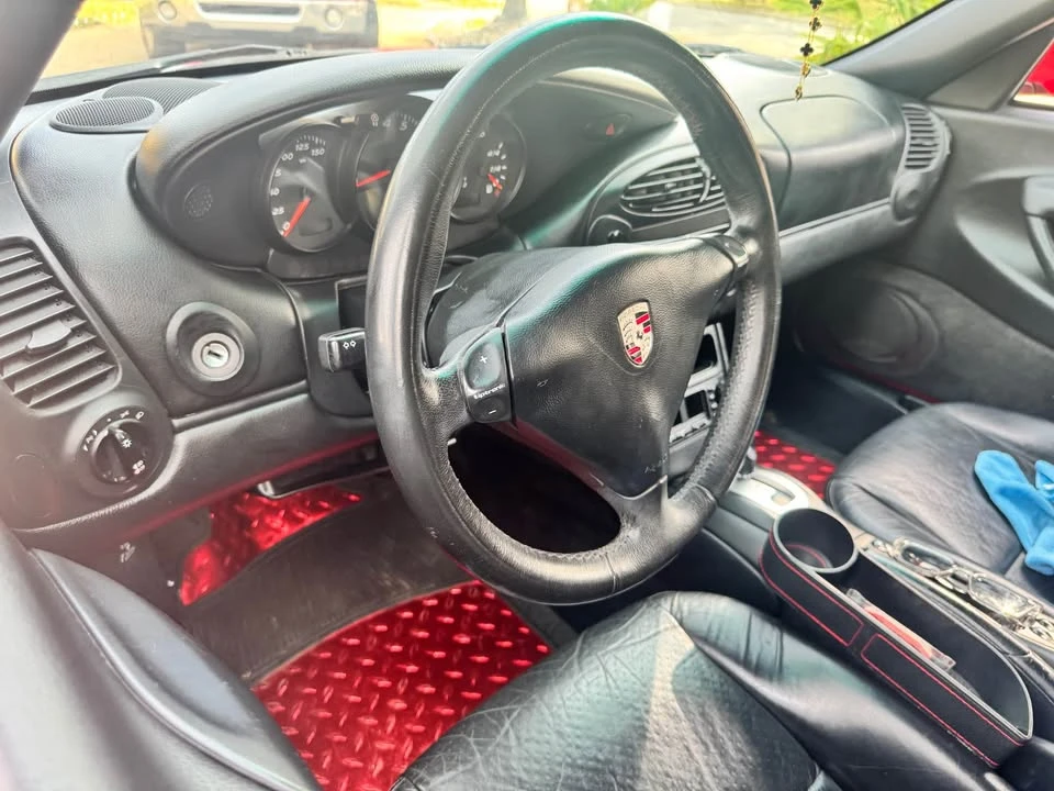 2002 Porsche 986 Boxster - Image 9 of 13