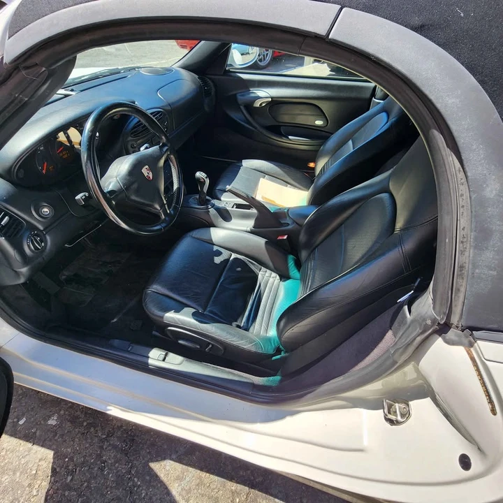 2002 Porsche 986 Boxster - Image 8 of 18