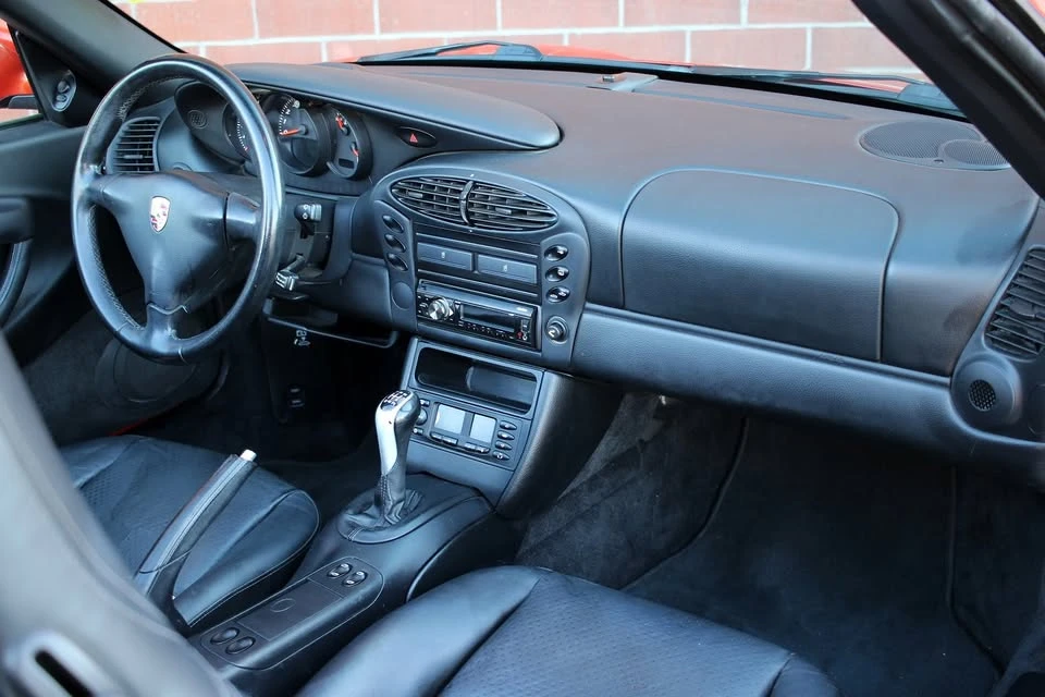 2002 Porsche 986 Boxster - Image 11 of 18