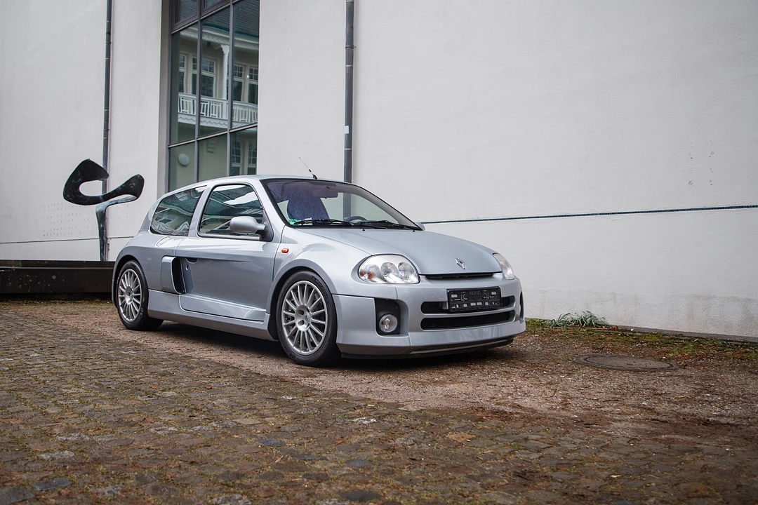 2002 Renault Clio 2nd Gen - Image 10 of 31