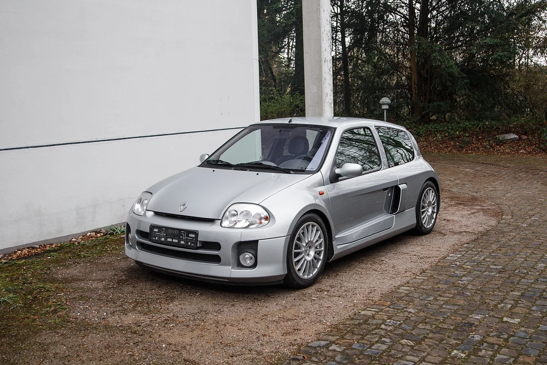 2002 Renault Clio 2nd Gen - Image 9 of 31
