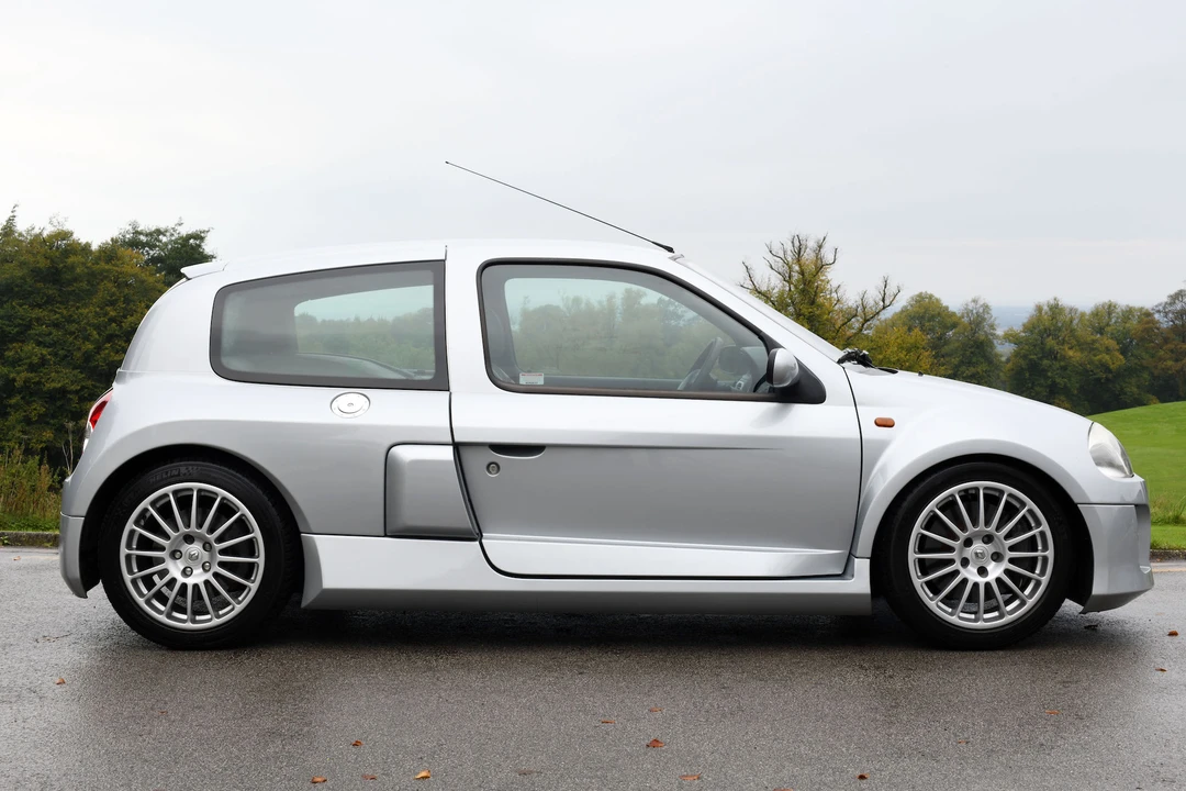 2002 Renault Clio 2nd Gen - Image 15 of 31