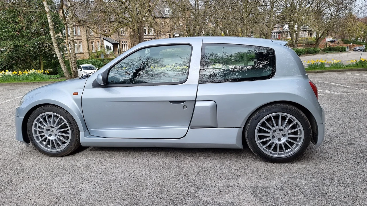 2002 Renault Clio 2nd Gen - Image 9 of 31