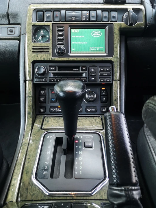 2002 Land Rover Range Rover P38A - Image 9 of 9
