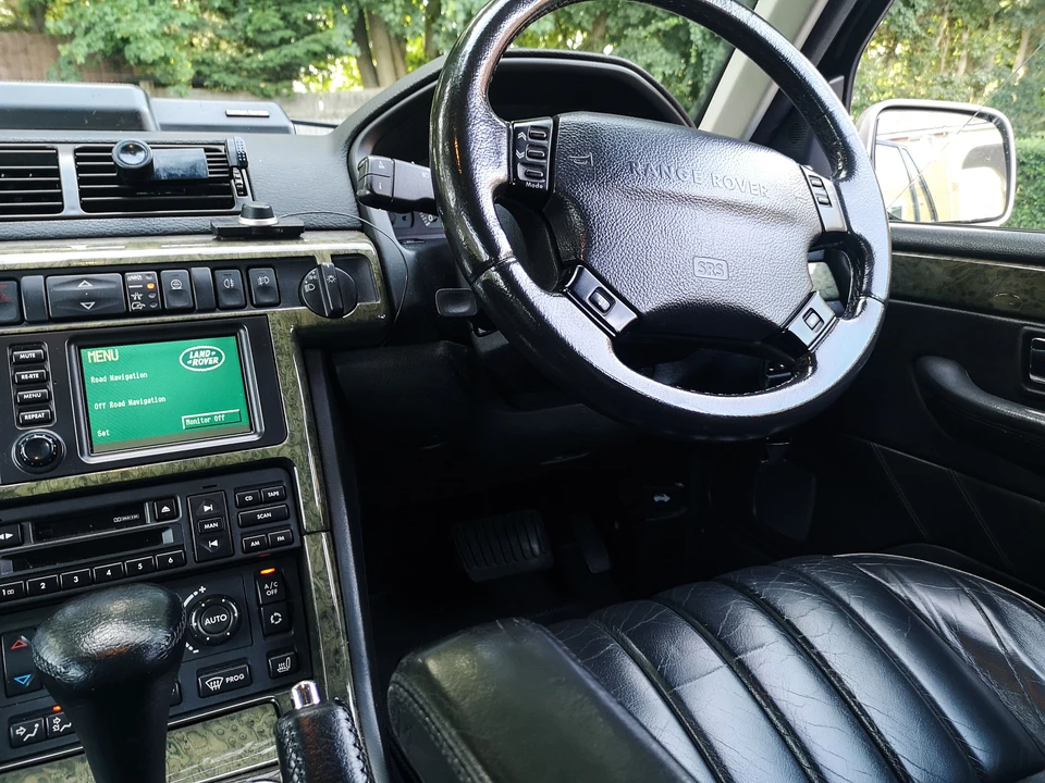 2002 Land Rover Range Rover P38A - Image 5 of 9