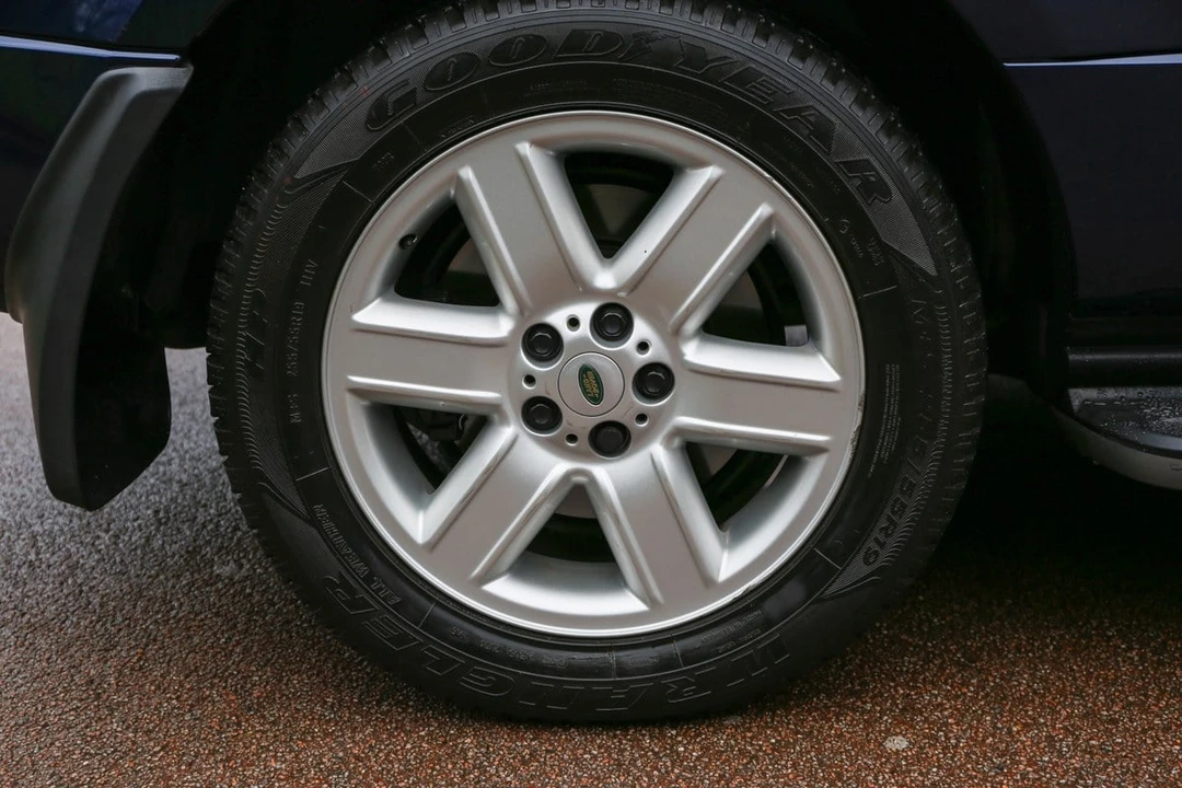 2002 Land Rover Range Rover L322 - Image 13 of 30