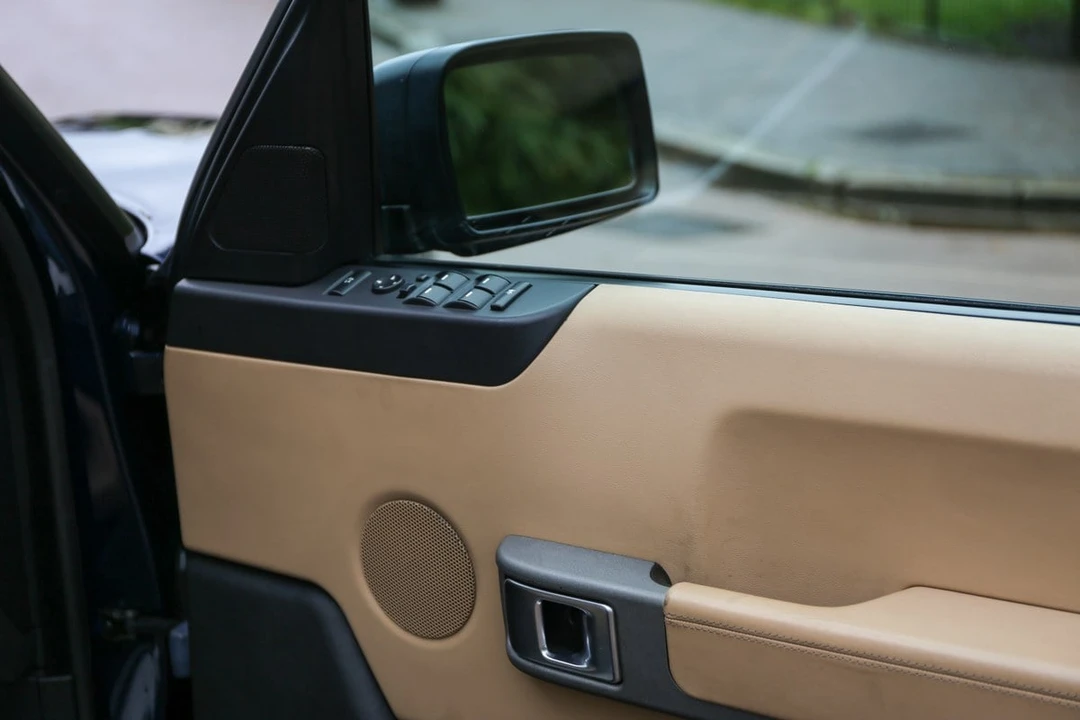 2002 Land Rover Range Rover L322 - Image 19 of 30