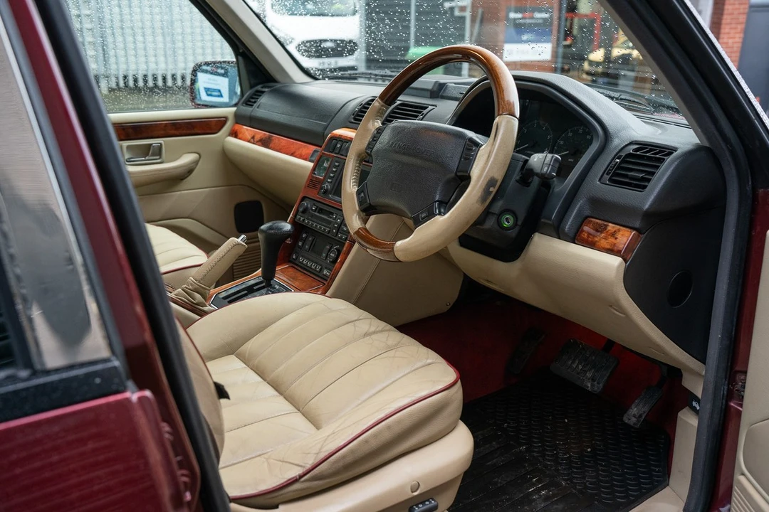 2002 Land Rover Range Rover P38A - Image 28 of 30