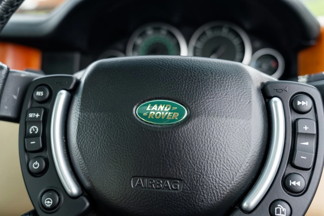 2002 Land Rover Range Rover L322 - Image 17 of 30