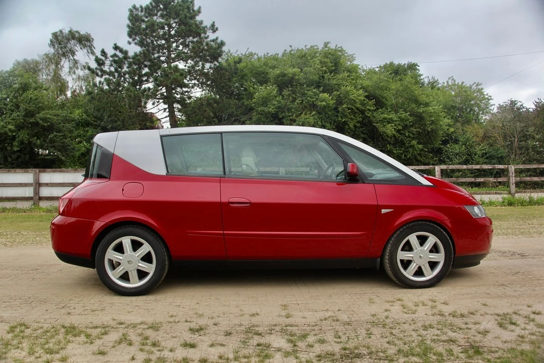 2002 Renault - Image 6 of 30
