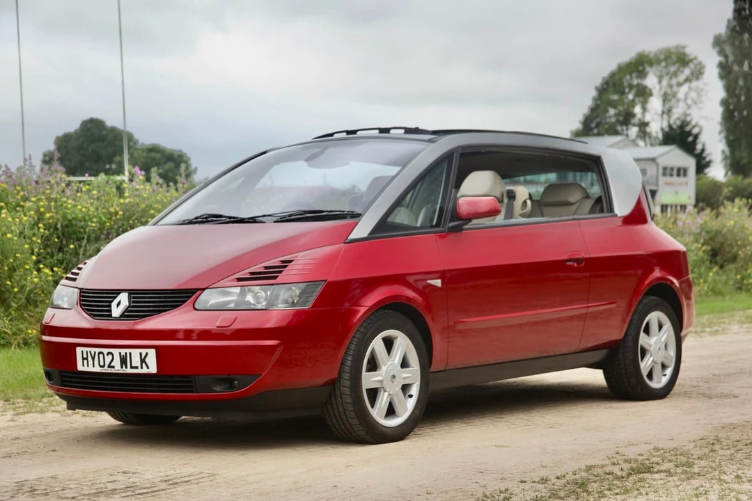 2002 Renault - Image 13 of 30