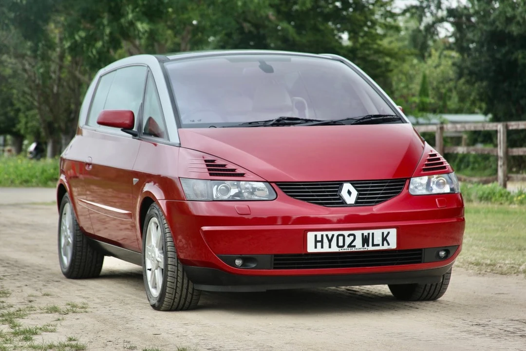 2002 Renault - Image 8 of 30