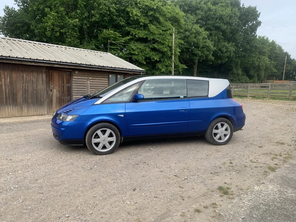 2002 Renault - Image 2 of 30