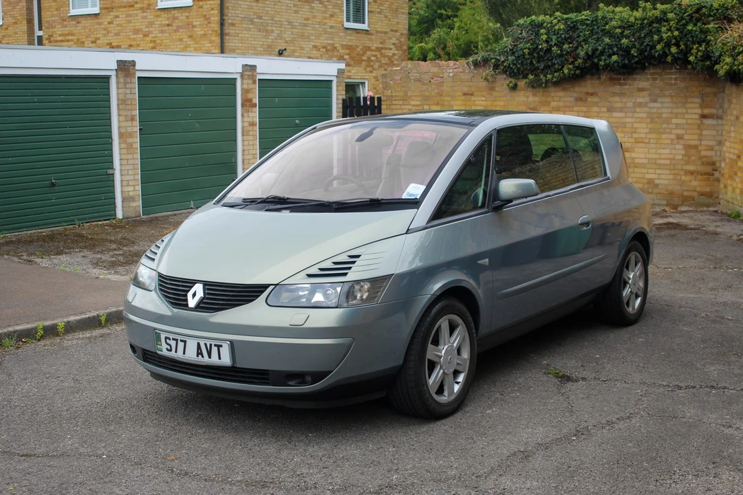 2002 Renault - Image 10 of 30