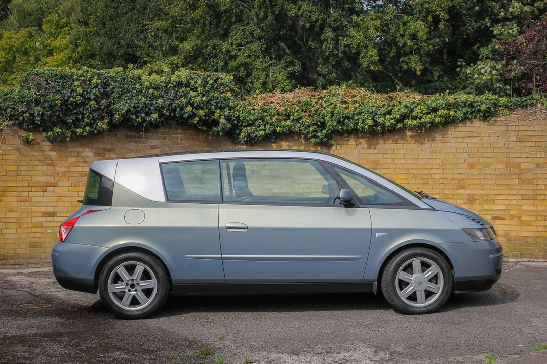 2002 Renault - Image 25 of 30