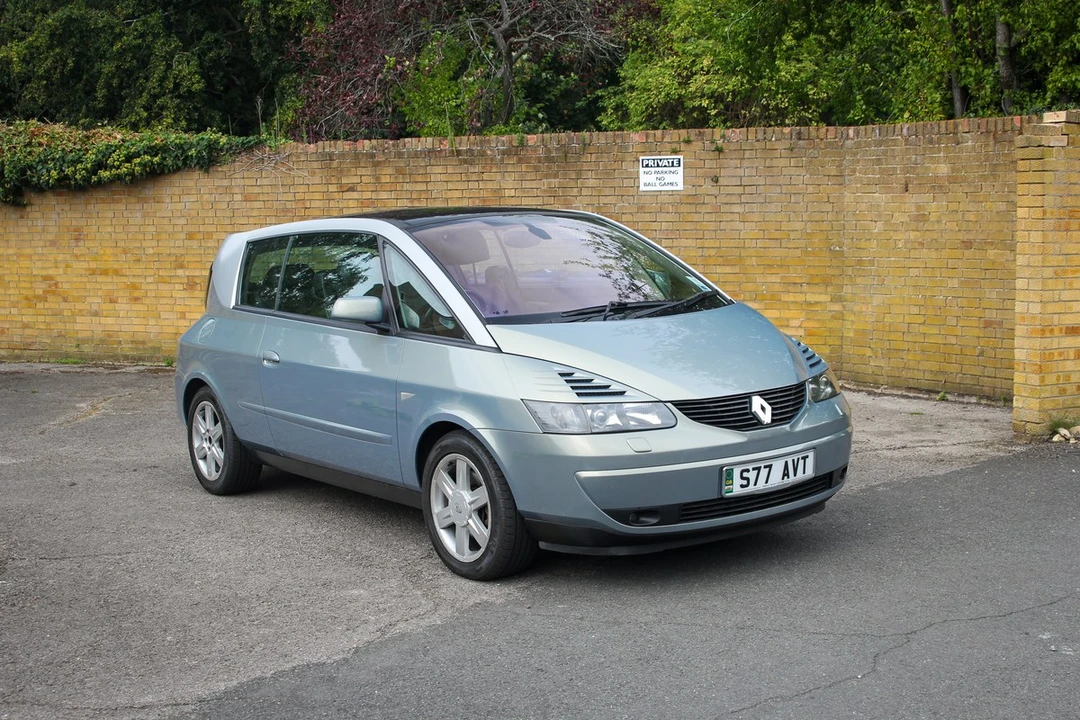 2002 Renault - Image 14 of 30