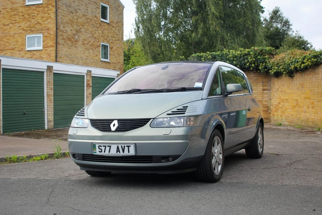 2002 Renault - Image 12 of 30