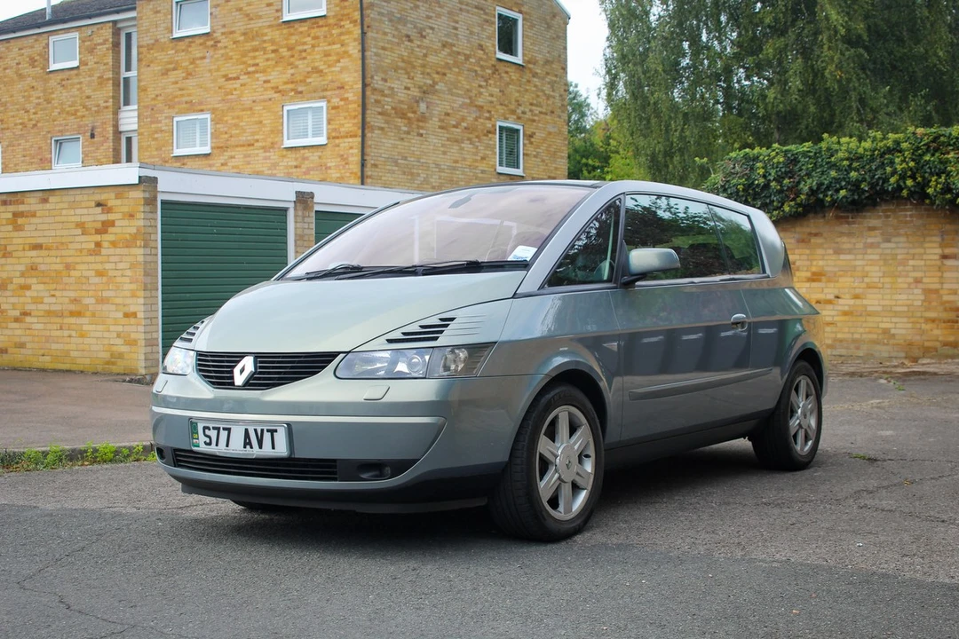 2002 Renault - Image 3 of 30
