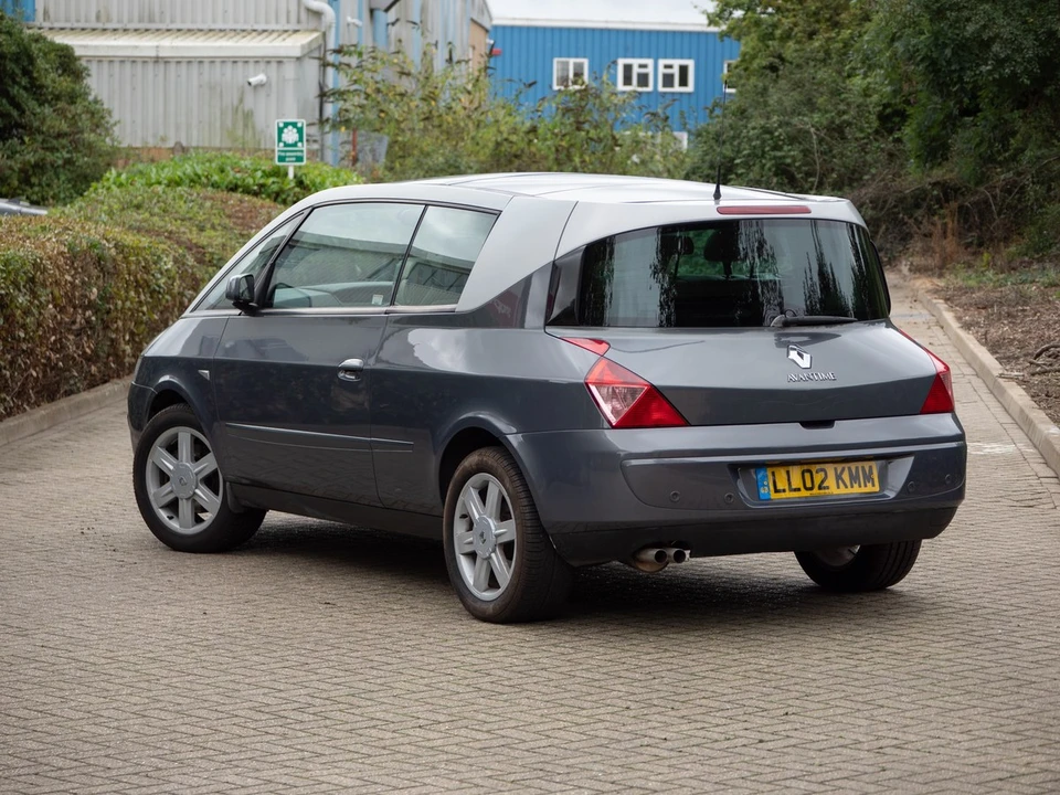 2002 Renault - Image 8 of 30