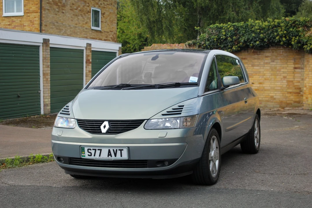 2002 Renault - Image 24 of 30