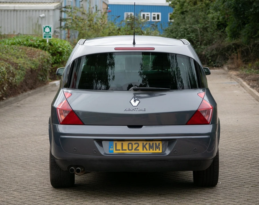 2002 Renault - Image 11 of 30
