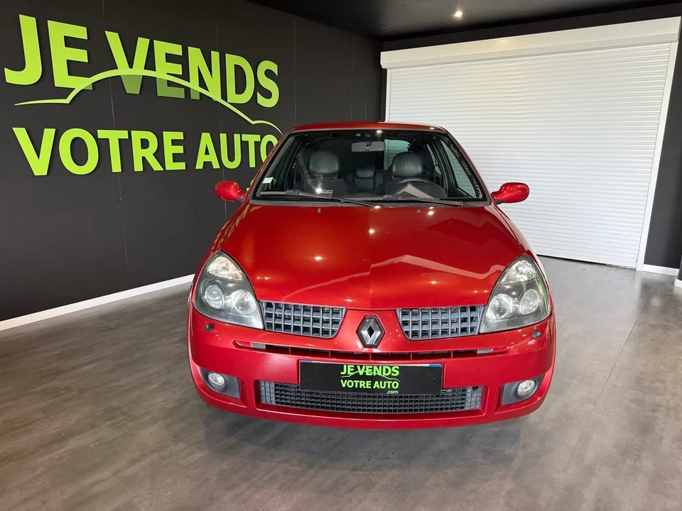 2002 Renault Clio 2nd Gen - Image 10 of 30