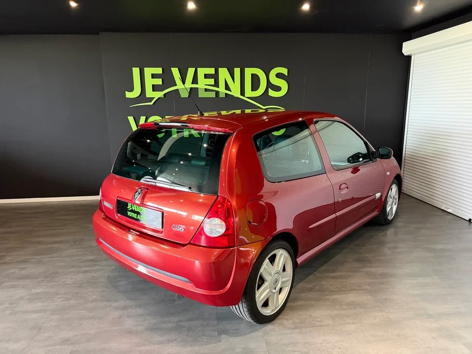 2002 Renault Clio 2nd Gen - Image 12 of 30